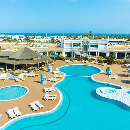 Hl Club Hotel